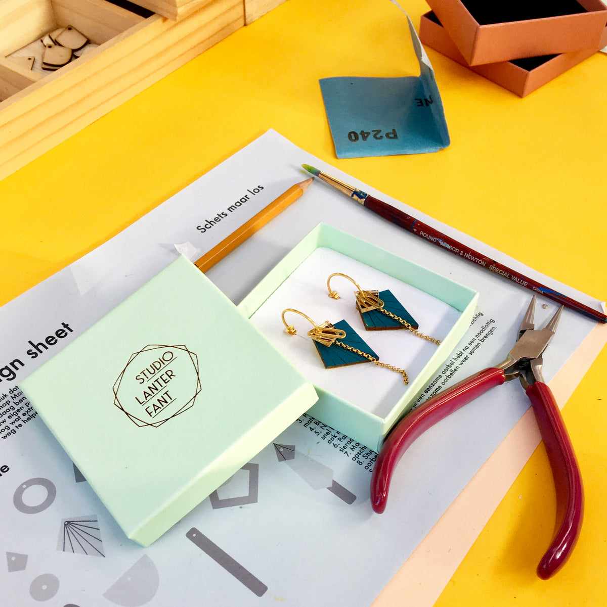 Workshop Modulaire Sieraden - Atelier in Utrecht - 28/11/26 om 14:30