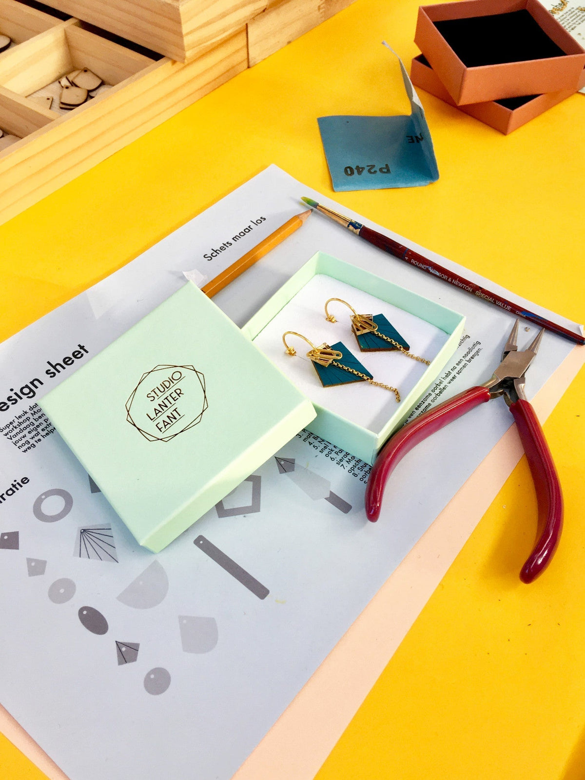 Workshop Modulaire Sieraden - Atelier in Utrecht - 09/01/27 om 14:30