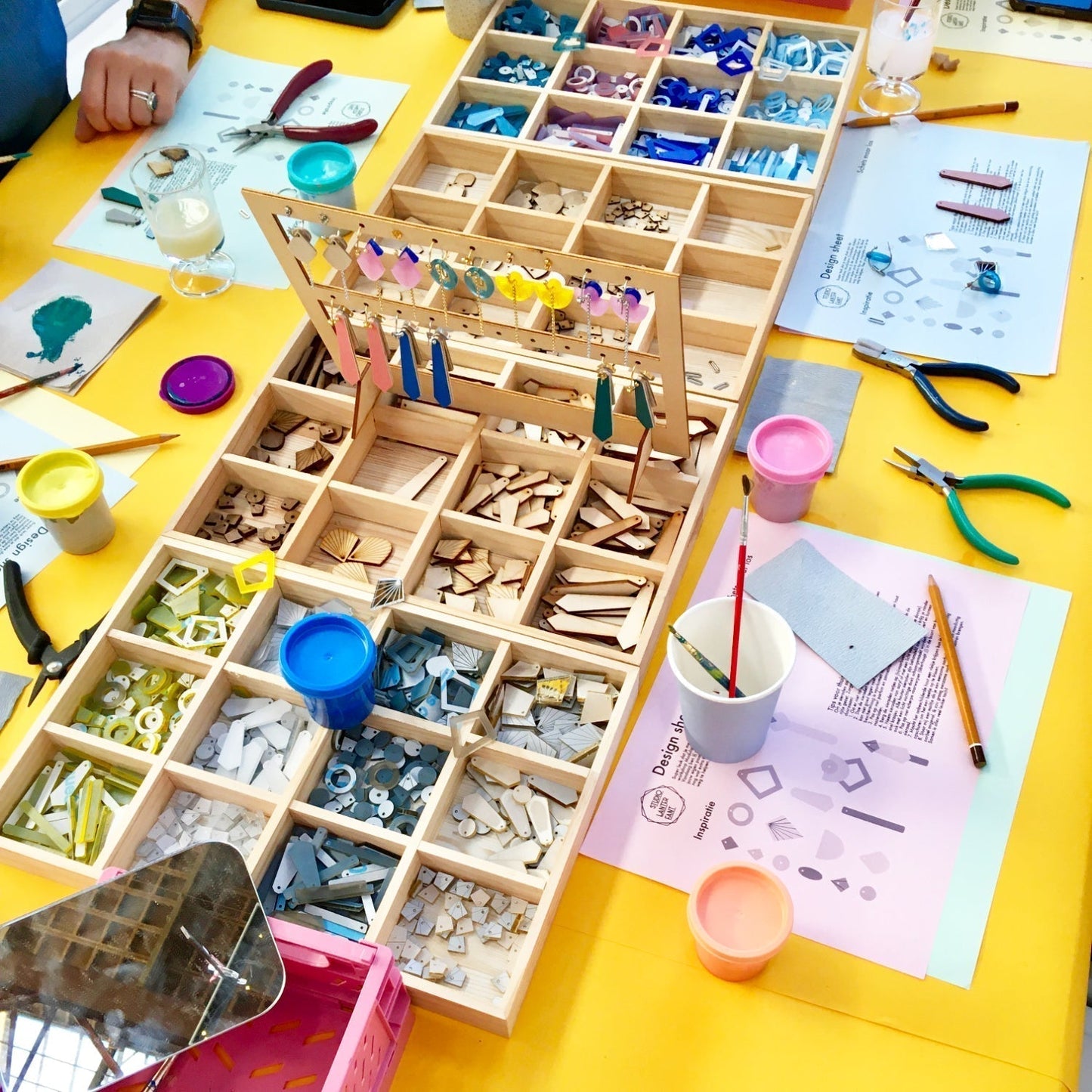 Workshop Modulaire Sieraden - Atelier in Utrecht - 28/11/26 om 14:30